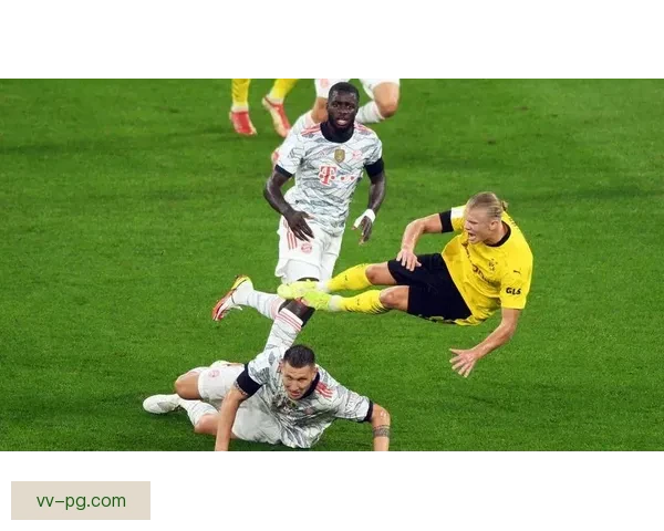 哈兰德在德甲对阵巴黎圣日耳曼关键战役中的决定性作用分析